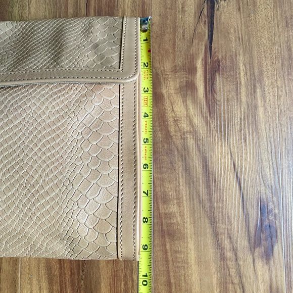 Longchamp Gatsby Python Clutch - Picture 16 of 16